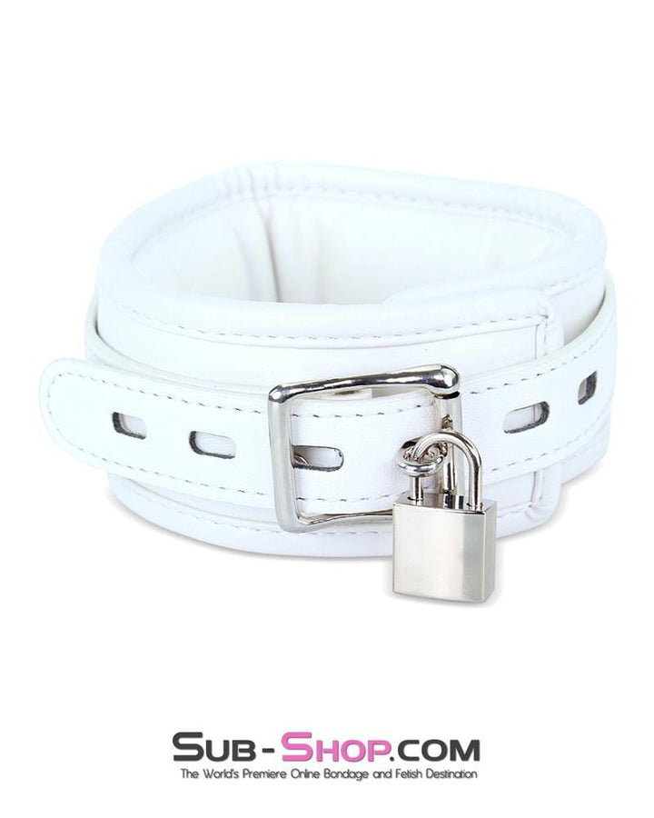 Collar 7251RS      Corrupt Me White Padded Bondage Collar and Leash Set