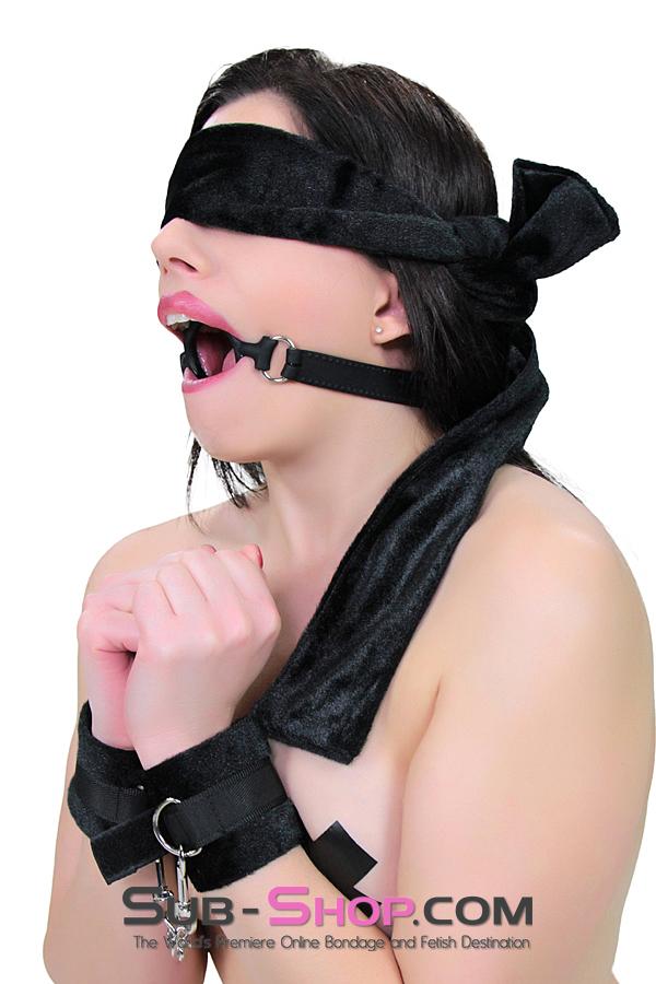 Gags 0806M      Locking 2” Wide Black Silicone Comfort Ring Gag